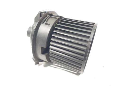 Used Heater blower motor Heater blower motor DACIA SANDERO II TCe 90 (B8M1, B8MA, B8AC) (90 hp) 19761244 19761244