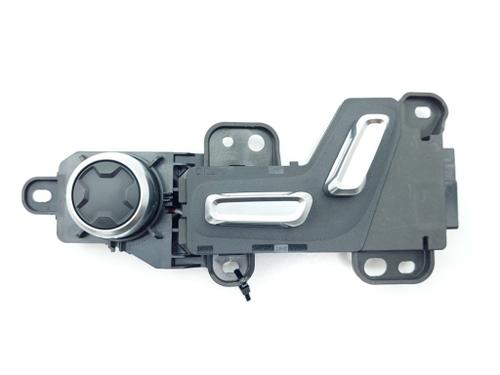 switch-lynk-co-01-phev-8888891479-2017-19764563 main image