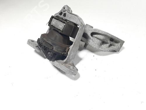 Used Engine mount OPEL VIVARO B Van (X82) 1.6 CDTI (05) (120 hp) 19754257