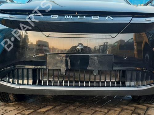 Used Front bumper TOYOTA HILUX IV Pickup (_N5_, _N6_) 2.4 D 4WD (LN65) (75 hp) 32395040