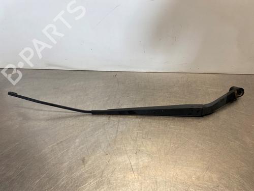 Used Front windshield wiper arm NISSAN NOTE (E12) 1.2 (80 hp) 28368905