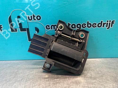 Used Tailgate handle VW CADDY III Box Body/MPV (2KA, 2KH, 2CA, 2CH) 2.0 SDI (70 hp) 28305829