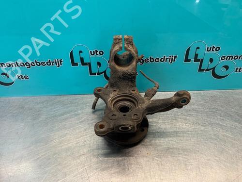 Right front steering knuckle VW CADDY III Box Body/MPV (2KA, 2KH, 2CA, 2CH) 1.9 TDI | BP19625086M26 