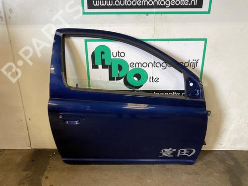 Used Right front door TOYOTA YARIS (_P1_) 1.0 (SCP10_, SCP10R) (68 hp) 28297317