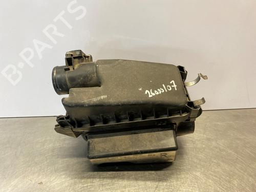 Used Air filter box Air filter box TOYOTA YARIS (_P9_) 1.33 VVT-i (NSP90_, NSP90R) (100 hp) 34100261 34100261
