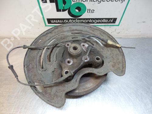 Used Right rear steering knuckle OPEL VIVARO A Van (X83) 1.9 DI (F7) (80 hp) 19610022