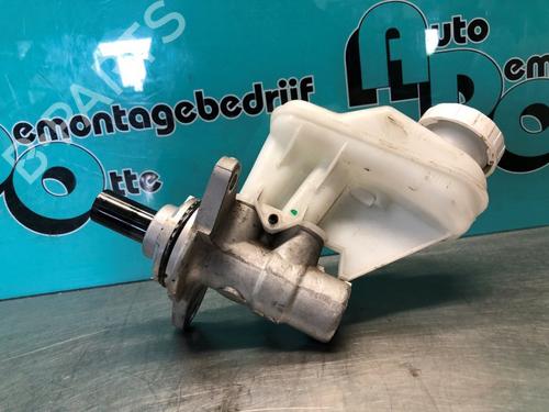 Brake master cylinder MITSUBISHI MIRAGE / SPACE STAR VI Hatchback (A0_A) 1.0 (A05A) | BP28297483M77 - Image 2