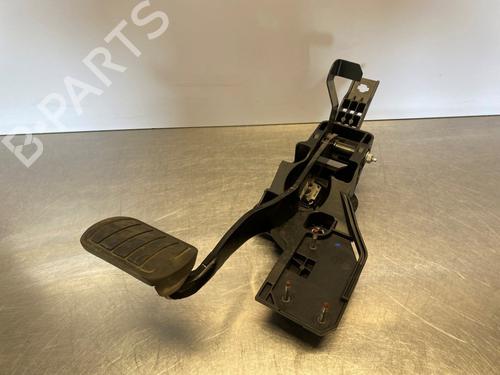 Used Break pedal Break pedal TOYOTA PROACE Van (MDZ_) 2.0 D4d (MDZ6, MDZ5) (177 hp) 36100840 36100840