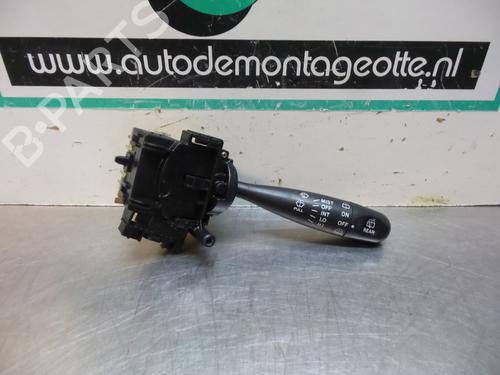 Used Steering column stalk TOYOTA YARIS (_P1_) 1.0 (SCP10_, SCP10R) (68 hp) 19610203