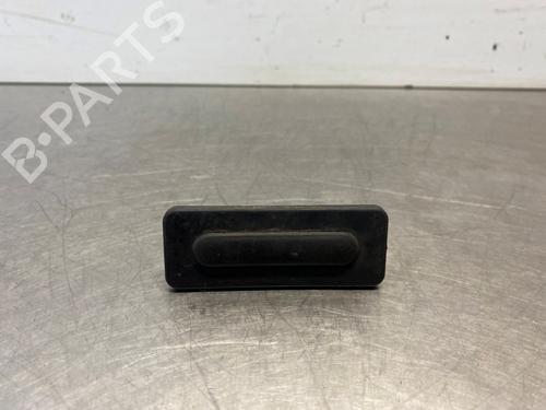 Used Switch PEUGEOT 208 I (CA_, CC_) 1.4 VTi (95 hp) 31040355