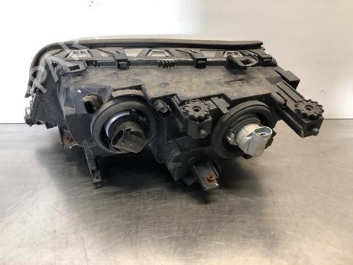Right headlight BMW 3 Touring (E46) 330 d | BP28807365C29 