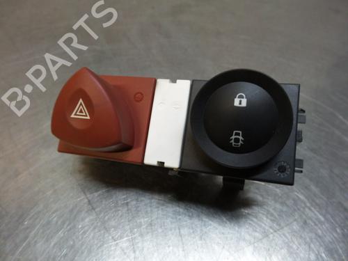Used Warning switch RENAULT MEGANE II (BM0/1_, CM0/1_) 1.6 16V (BM0C, CM0C) (113 hp) 19585399