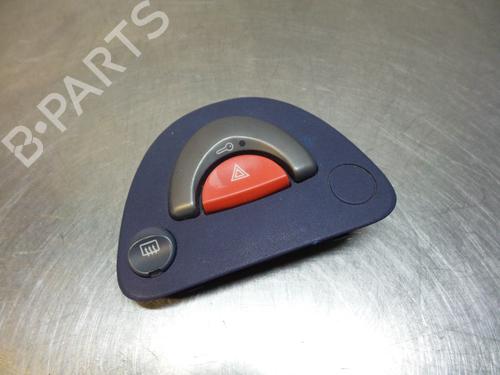 Used Warning switch SMART CITY-COUPE (450) 0.6 (S1CLB1, 450.331, 450.336) (45 hp) 19602153