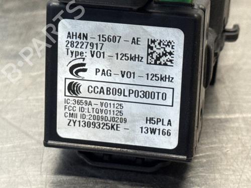 Switch VOLVO V40 Hatchback (525) D2 | BP28807375I30