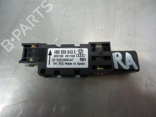 Used Electronic module AUDI A3 (8P1) 1.6 FSI (115 hp) 19589392
