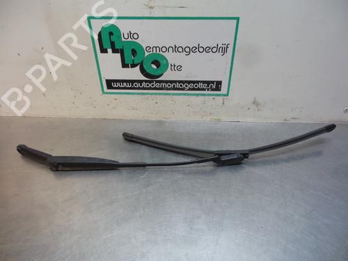 Used Front windshield wiper arm FIAT PUNTO EVO (199_) 1.4 (199AXB1A) (77 hp) 19611686