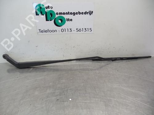 Used Front windshield wiper arm HONDA CIVIC VI Hatchback (EJ, EK) 1.4 i (EJ9) (75 hp) 19590800