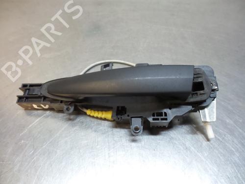 Used Front left exterior door handle BMW 1 (E87) 116 i (115 hp) 19601217