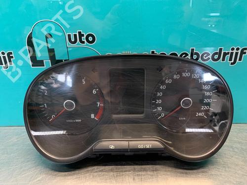 Used Instrument cluster VW POLO V (6R1, 6C1) 1.2 (60 hp) 19625679