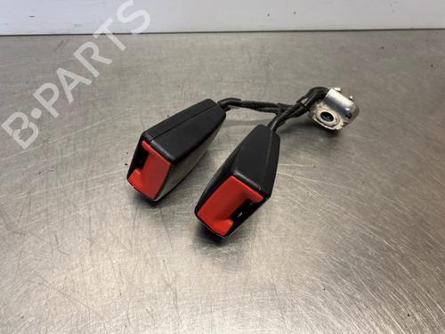 Engache cinturón VW POLO V (6R1, 6C1) 1.2 TDI (75 hp) 31302779