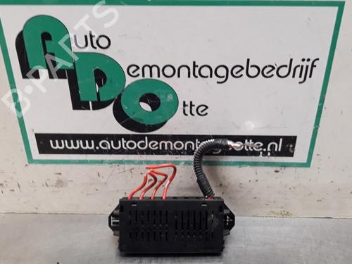 Used Fuse box VOLVO S80 I (184) 2.4 (170 hp) 19613658