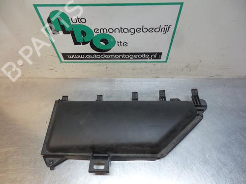 Used Air filter box Air filter box 19612383 19612383