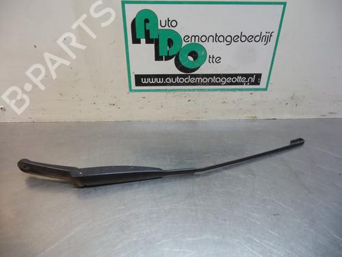 Used Front windshield wiper arm Front windshield wiper arm 19612081 19612081