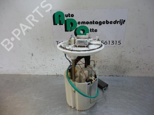Used Fuel pump FIAT GRANDE PUNTO (199_) 1.4 (199AXB11, 199AXB1A, 199BXB1A, 199AXL1A) (77 hp) 19596740