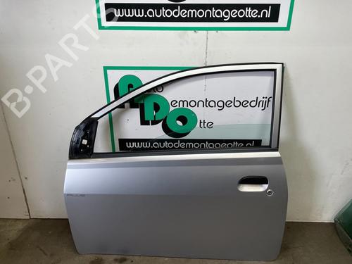 Used Left front door DAIHATSU CUORE VI (L251, L250_, L260_) 1.0 (58 hp) 19616036