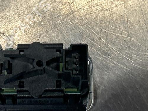 Switch MERCEDES-BENZ C-CLASS (W204) C 200 Kompressor (204.041) | BP29056499I30 