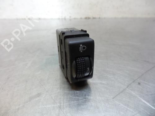 Used Switch NISSAN MICRA III (K12) 1.2 16V (80 hp) 19596014