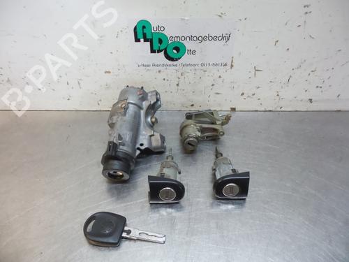 Used Ignition barrel VW POLO (9N_, 9A_) 1.2 12V (64 hp) 19604375