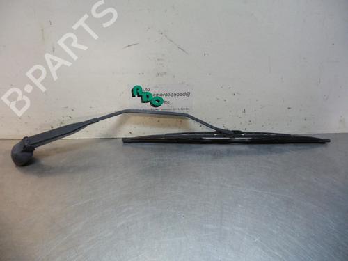 Used Front windshield wiper arm SMART FORTWO Coupe (450) 0.7 (450.352, 450.332) (61 hp) 19602157