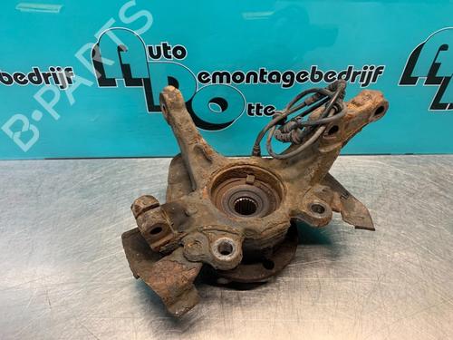 Used Left front steering knuckle FIAT GRANDE PUNTO (199_) 1.4 Natural Power (78 hp) 19624704