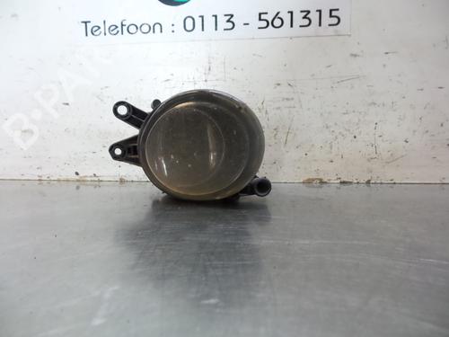 Used Right front fog light Right front fog light 19595578 19595578