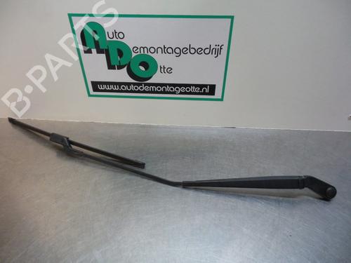 Used Front windshield wiper arm VW POLO (9N_, 9A_) 1.4 TDI (70 hp) 19605134