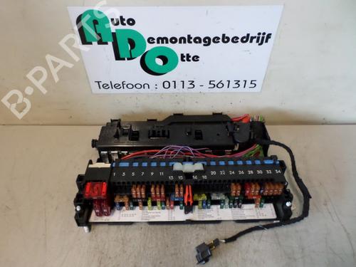 fuse-box-bmw-3-compact-e46-318-ti-2001-2002-2003-2004-2005-19586454 main image
