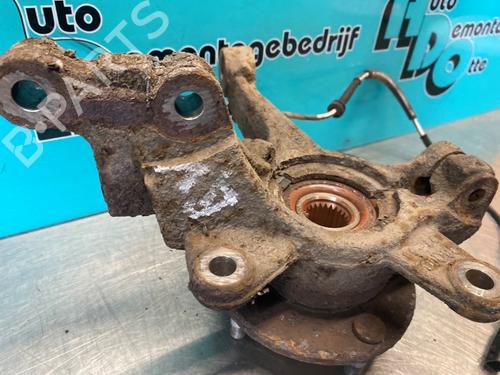 Right front steering knuckle FORD FIESTA VI (CB1, CCN) 1.25 | BP27270717M26 