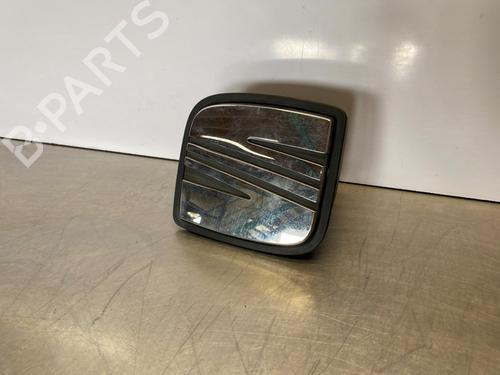 Used Tailgate handle Tailgate handle 37759932 37759932