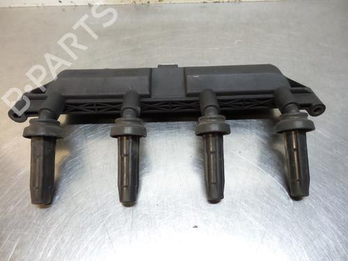 Used Ignition coil PEUGEOT 106 II (1A_, 1C_) 1.1 i (60 hp) 19594794