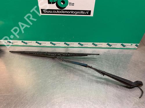 Used Front windshield wiper arm Front windshield wiper arm 19617406 19617406