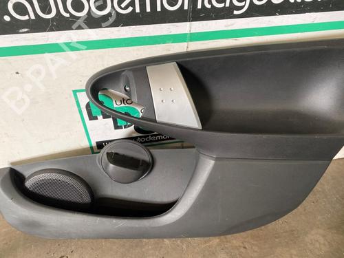 Front right exterior door handle PEUGEOT 107 (PM_, PN_) 1.0 | BP28298325C129 