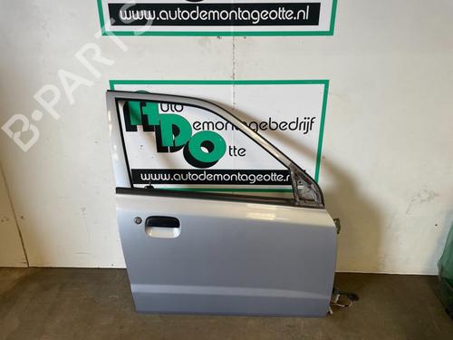 Used Right front door SUZUKI ALTO VI (FF, HA24_) 1.1 (RF410) (63 hp) 28173301