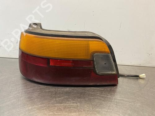 Venstre baglygte TOYOTA STARLET (_P8_) 1.3 12V (EP81_, EP81R) (75 hp) 30623466