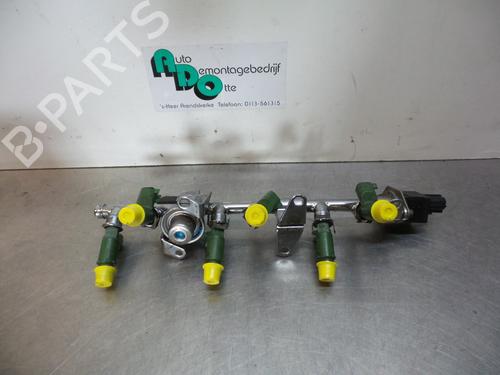 Used Injection rail Injection rail 19598029 19598029