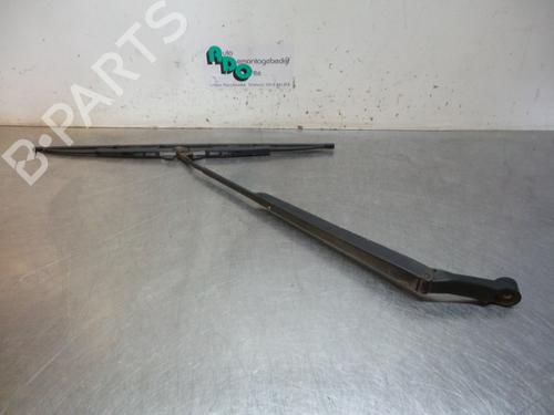 Used Front windshield wiper arm Front windshield wiper arm 19603293 19603293