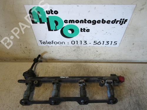 Used Injection rail Injection rail 19588599 19588599