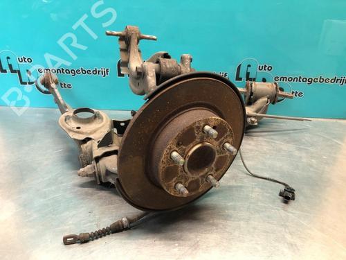 Used Right rear steering knuckle HONDA CIVIC VIII Saloon (FD, FA) 1.3 IMA (FA3, FD3) (95 hp) 28298442