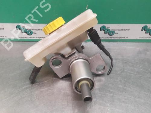 Brake master cylinder AUDI A4 B7 Avant (8ED) 2.0 | BP19615489M77 - Image 4