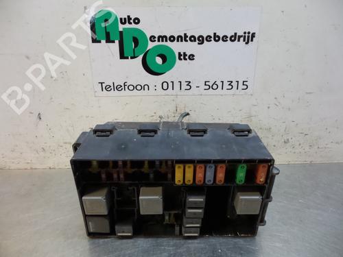 Used Fuse box Fuse box 19596862 19596862
